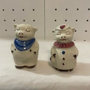 Ceramic Pig Figurines salt & pepper shaker with Blue and Red Accents vintage